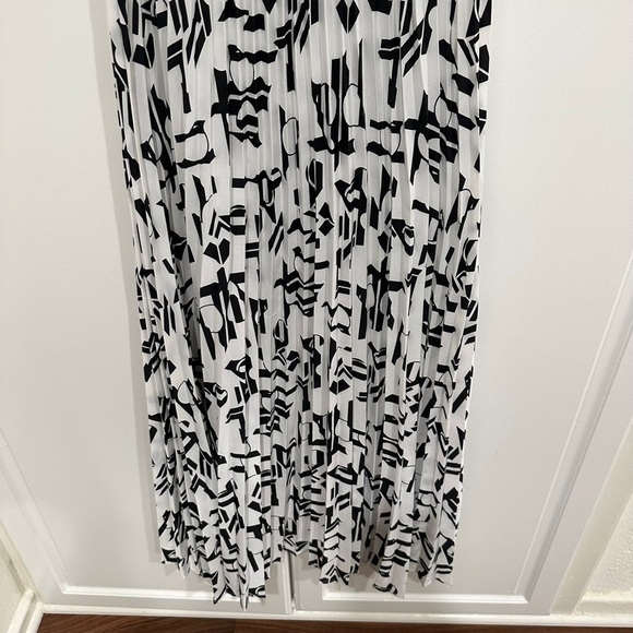 Maje White & Black Rosyla Abstract Print Midi Dress Size 36 US S - Picture 7 of 10